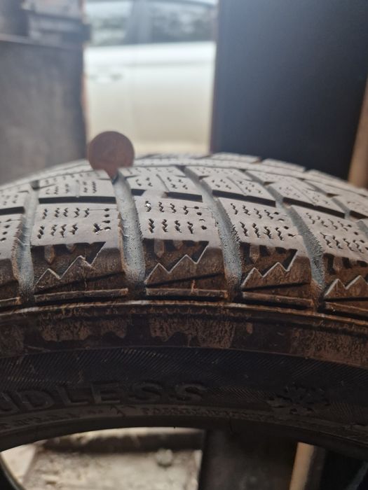 Продам шины 185/65/R15