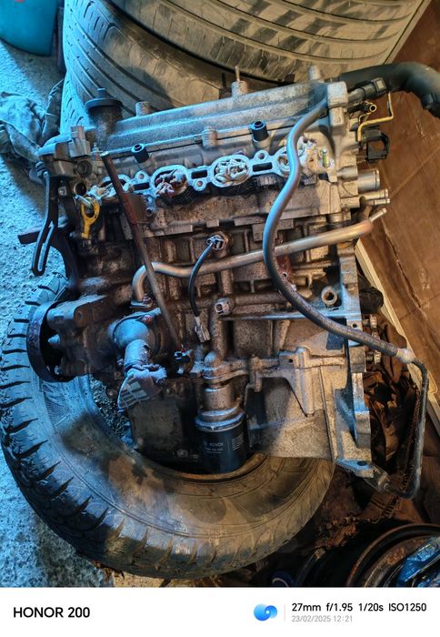 Двигател за Тойота ярис и предавателна кутия