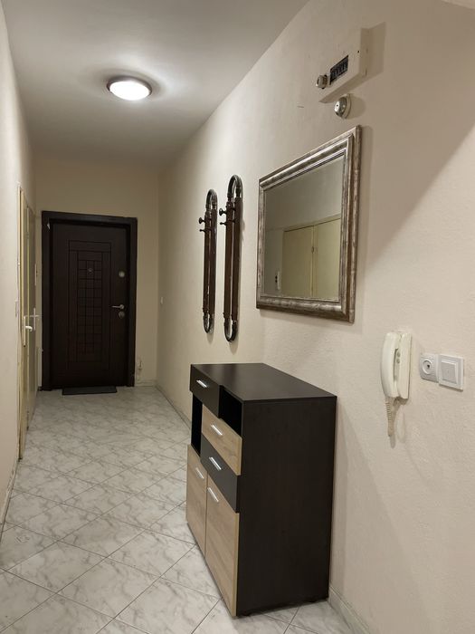 Дава се под наем Четиристаен апартамент в Варна, Младост 1 - 100 кв.м за 700 € - Снимка #3