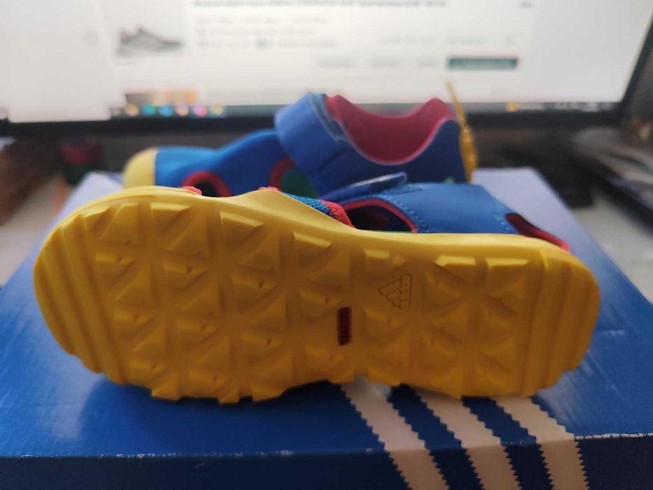 Дамски маратонки   ADIDAS LEGO CAPTAIN TOEY   Оригинални    EU33 ( детски модел )
