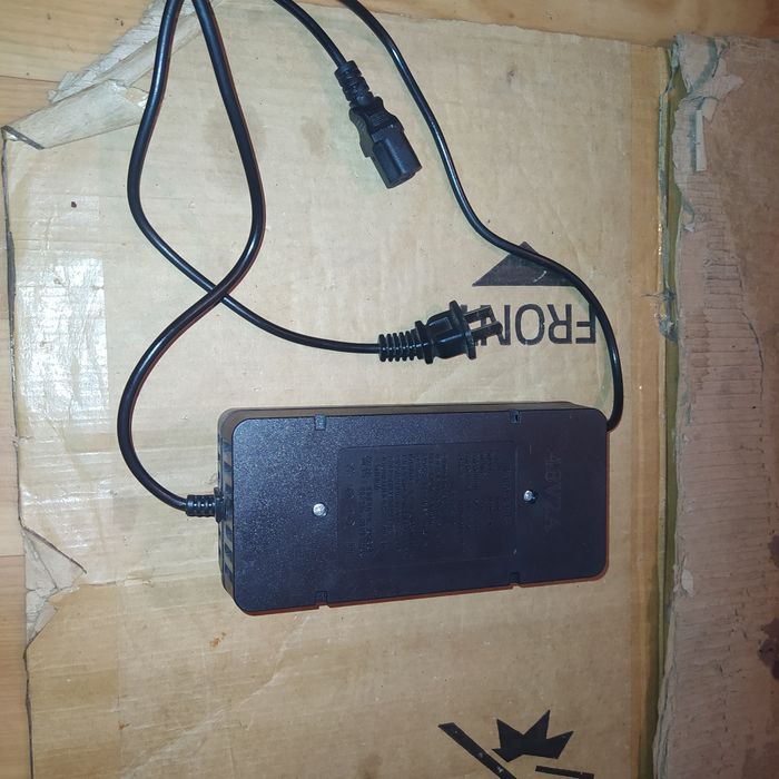 Зарядка для электрасамаката