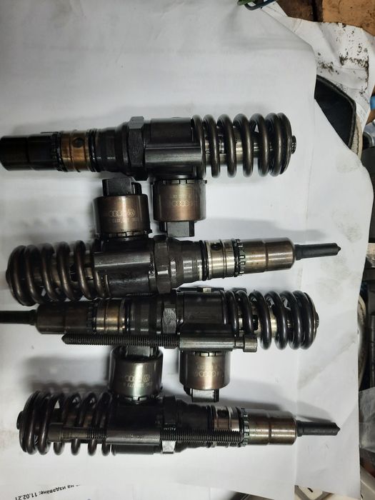 дюзи за VW PASSAT ,golf5 audi 2.0 TDI  140