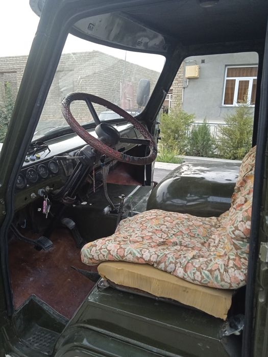 Уаз сотилади 1989