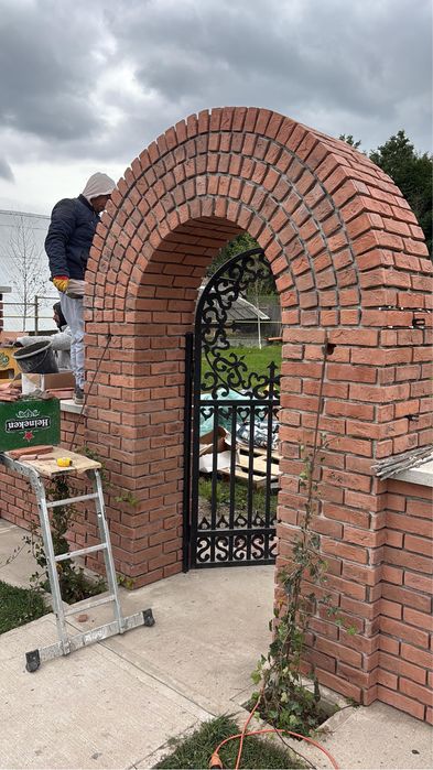 Coame beton capace stalp gard caramida aparenta boltari piatra aparent