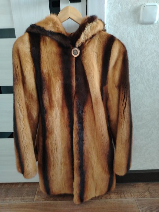 Продаю шубу норковую
