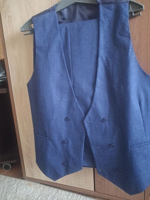 Мужской костюм 46 размер