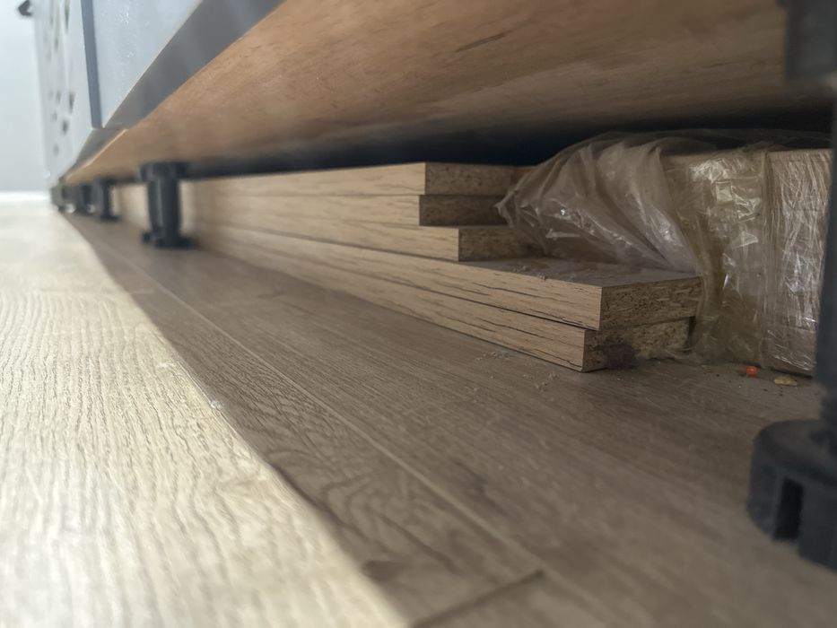 Втсавки ЛДСП для шкафа и т.д