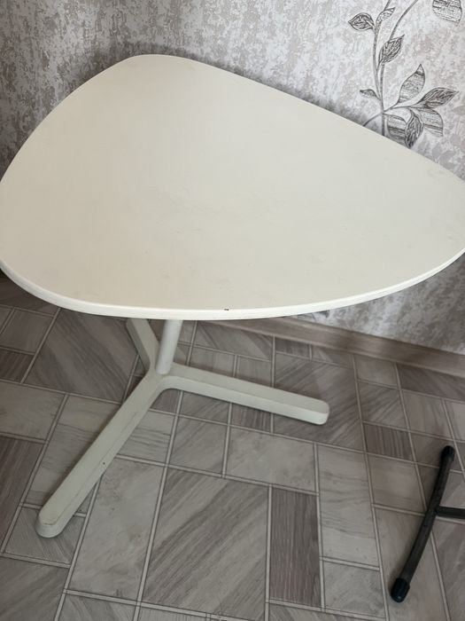 Продам столик икея