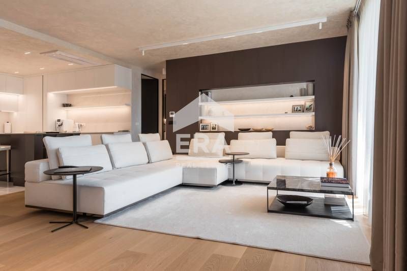 Продава се Тристаен апартамент в Варна, м-т Евксиноград - 154 кв.м за 2517 €/кв.м - Снимка #1