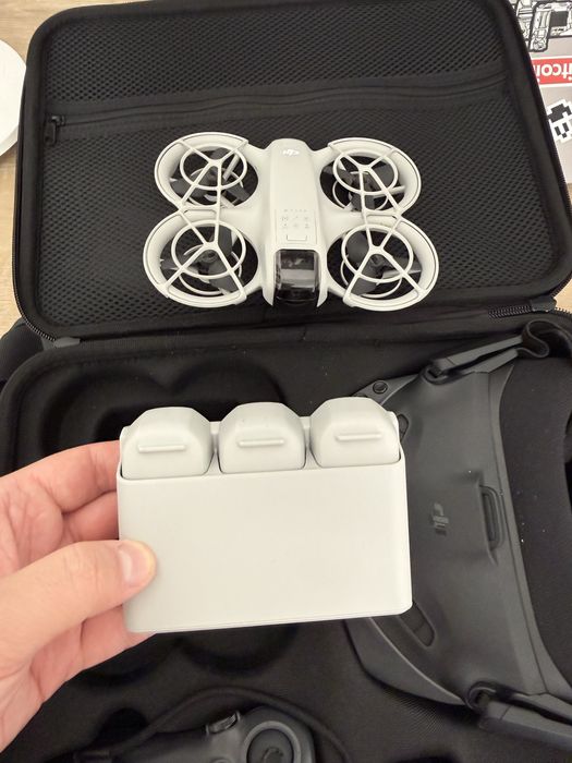 Дрон DJI Neo motion Fly More Combo