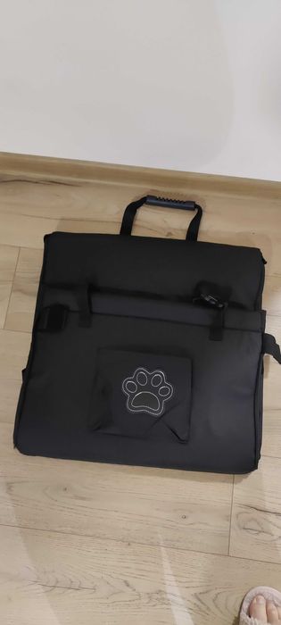 Водоустойчива транспортна чанта за кучета за автомобил