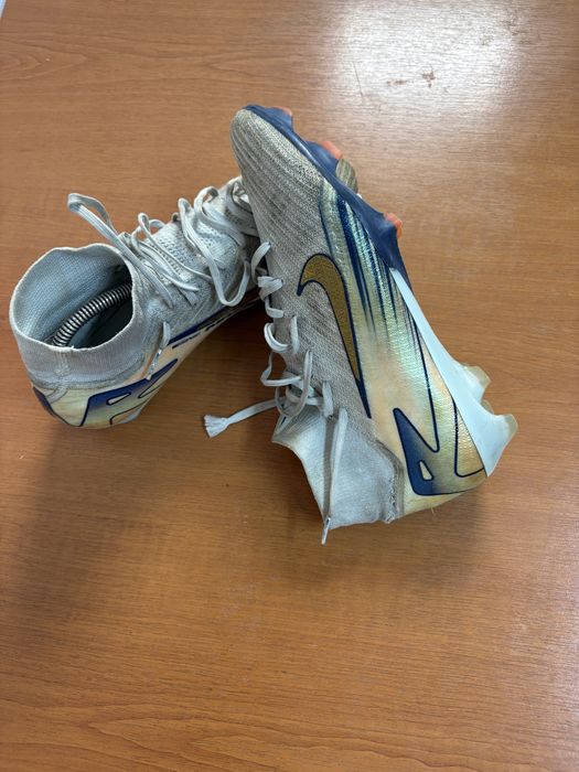 Ghete fotbal Nike mercurial