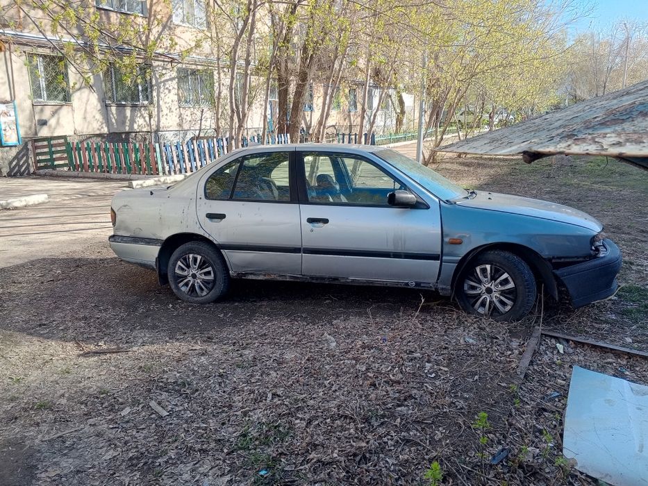 Продам машину Ниссан примера