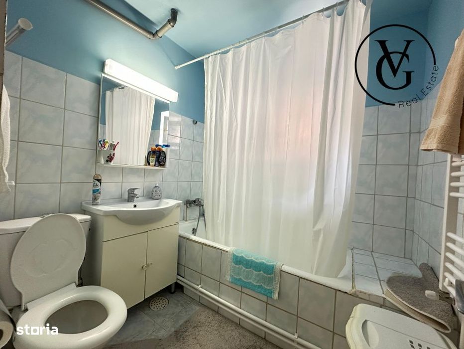 Apartament decomandat cu 4 camere - Navodari