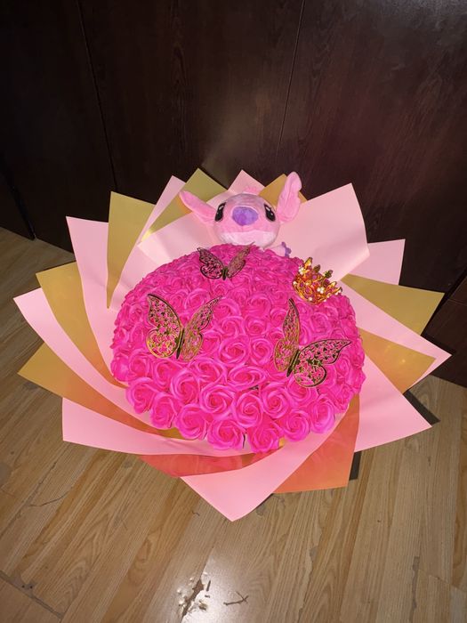 Buchete de trandafiri din săpun și aranjamente