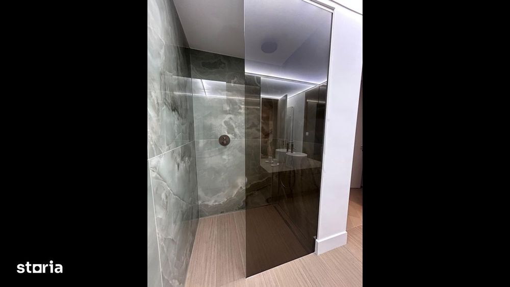 Apartament 3 camere Cortina 126 prima inchiriere terasa 20 mp 2 parcar