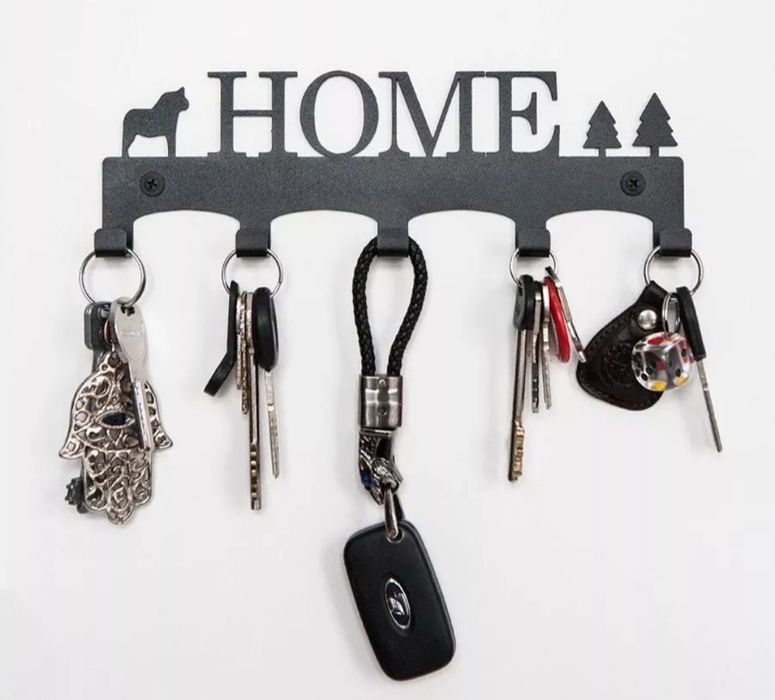 Продам ключницу настенную