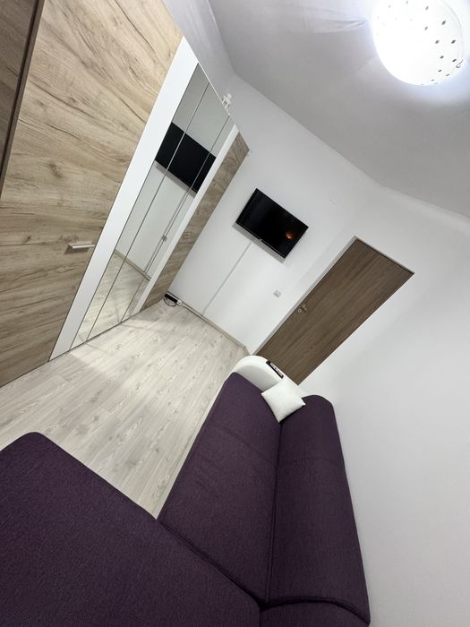 Inchiriez apartament