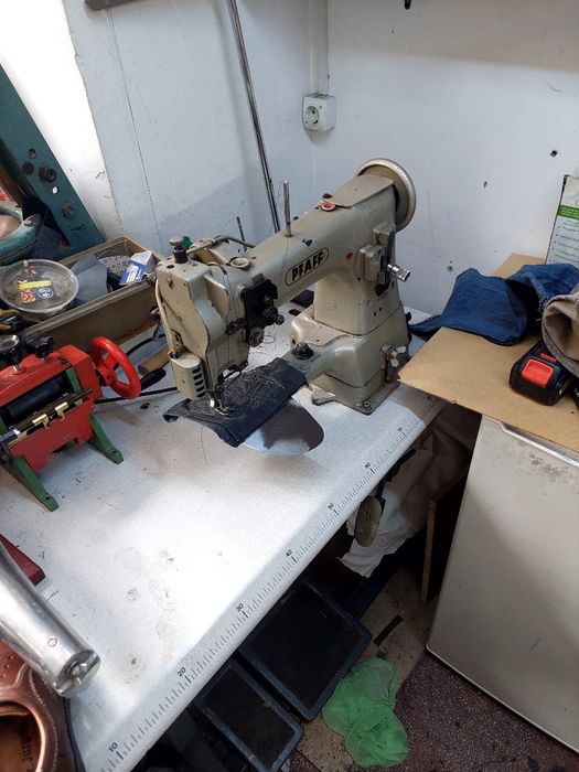 Masina cusut piele Pfaf pentru piele ,functioneaza la 2.20