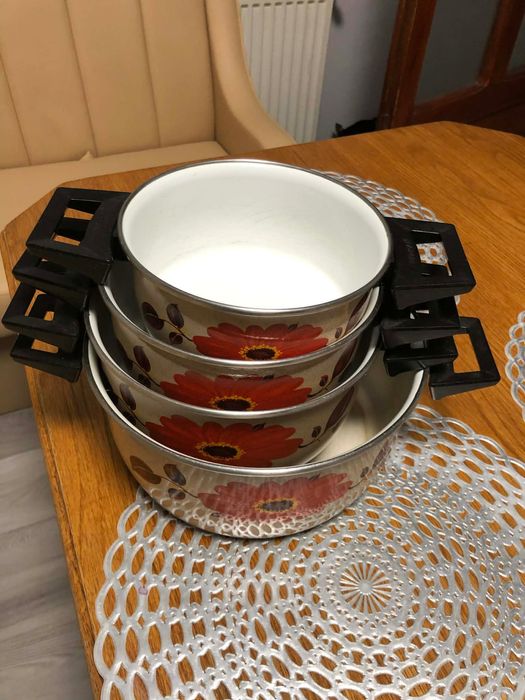 Oale diferite mărimi