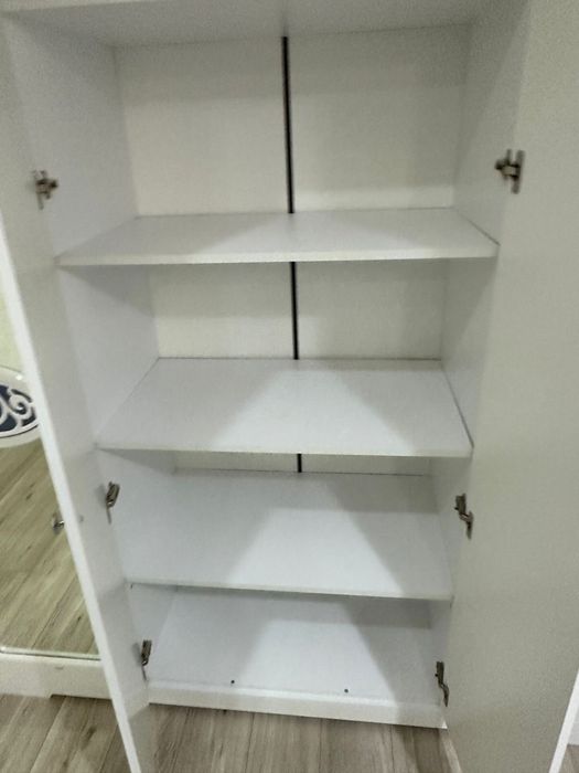 Продам комплект мебели