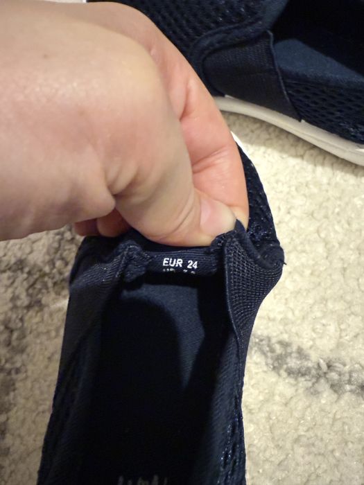 Papuci H&M marimea 24