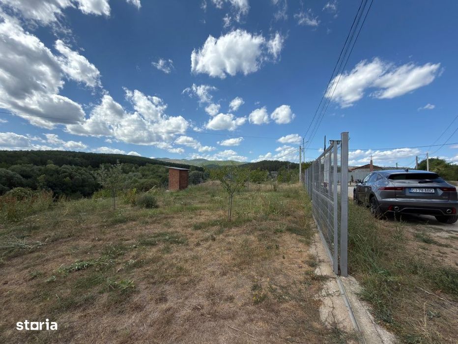 Teren Intravilan 1.137 mp | Savadisla | Utilitati | Panorama Padure