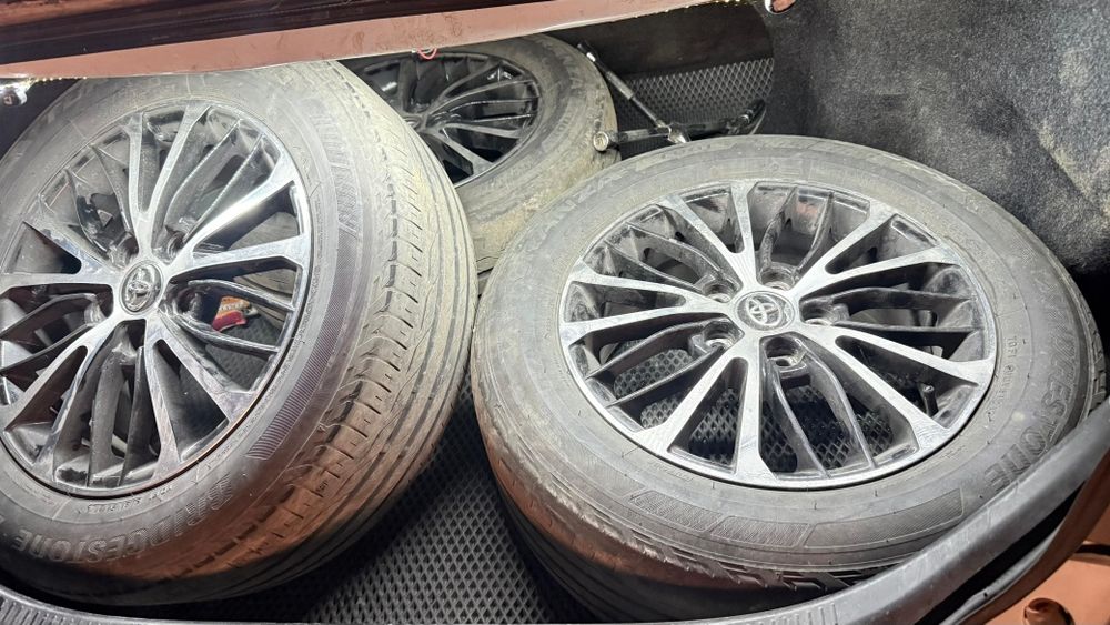 Продам диски с резиной