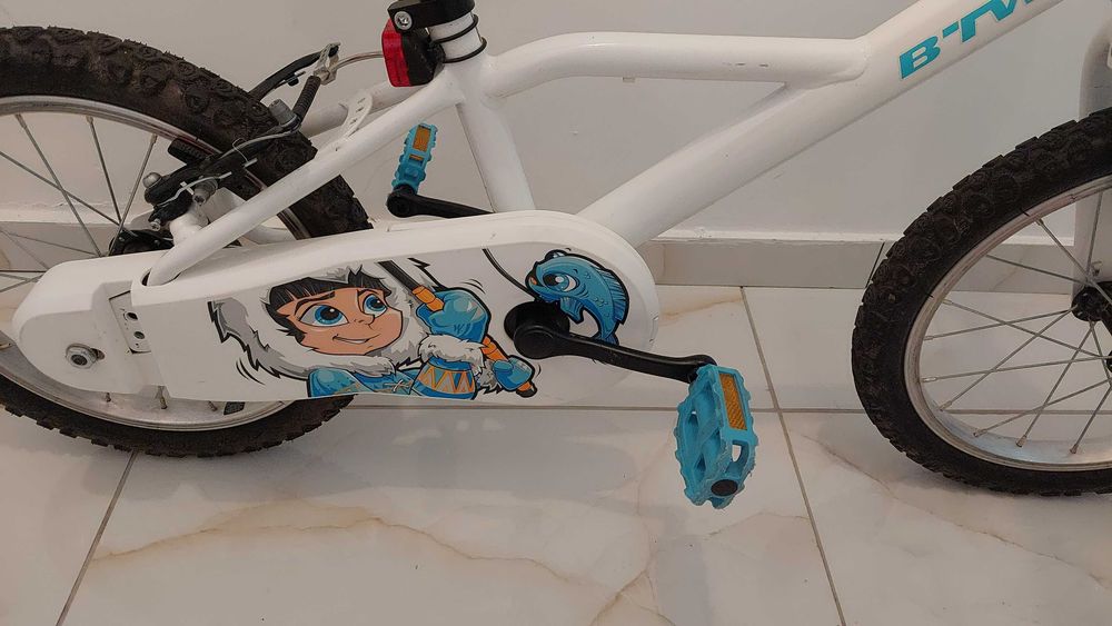 Bicicleta B'twin 16 inch + roti ajutatoare