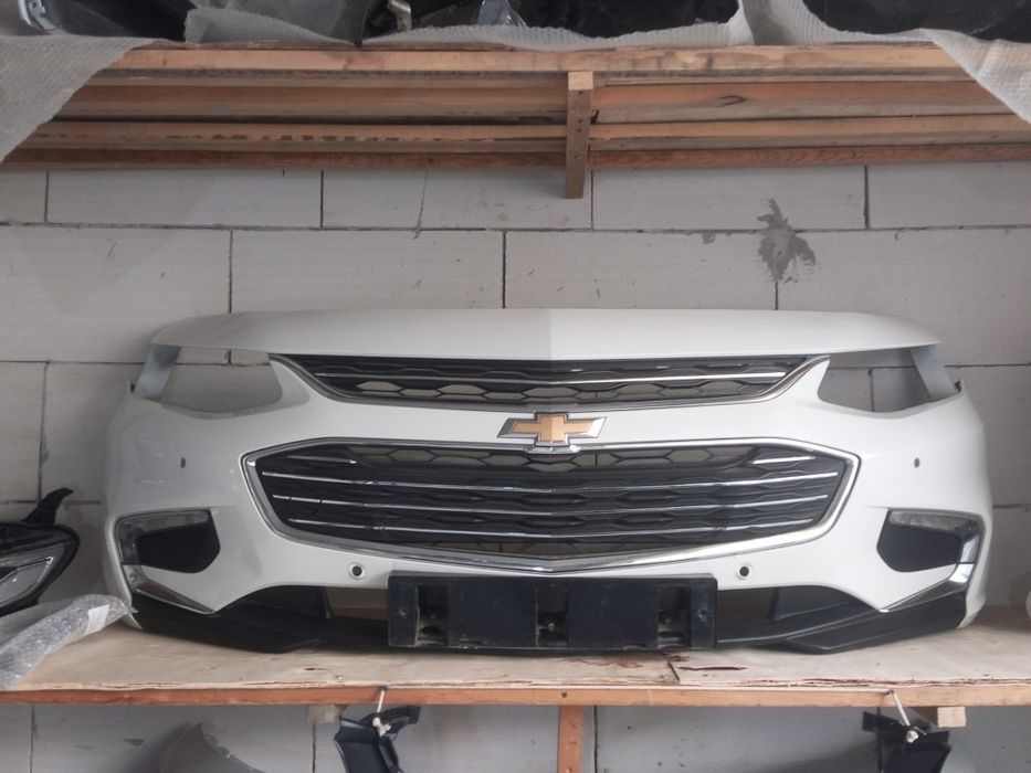 Malibu 2 bamper v sbore