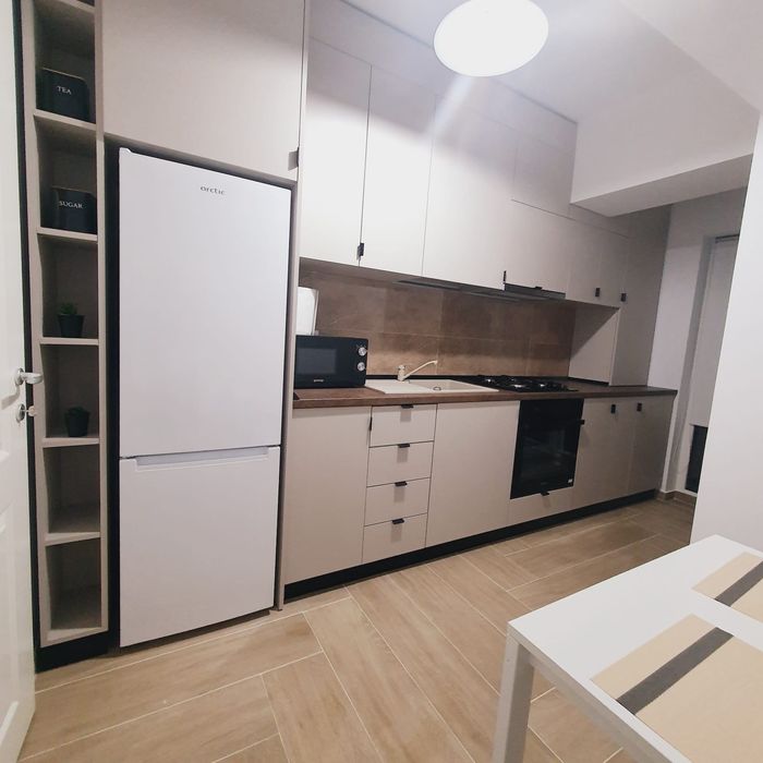 Inchiriez apartament 2 camere, zona Tatarasi, Complex Evergreen,