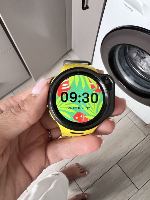 детские смарт-часы Elari KidPhone 4GR