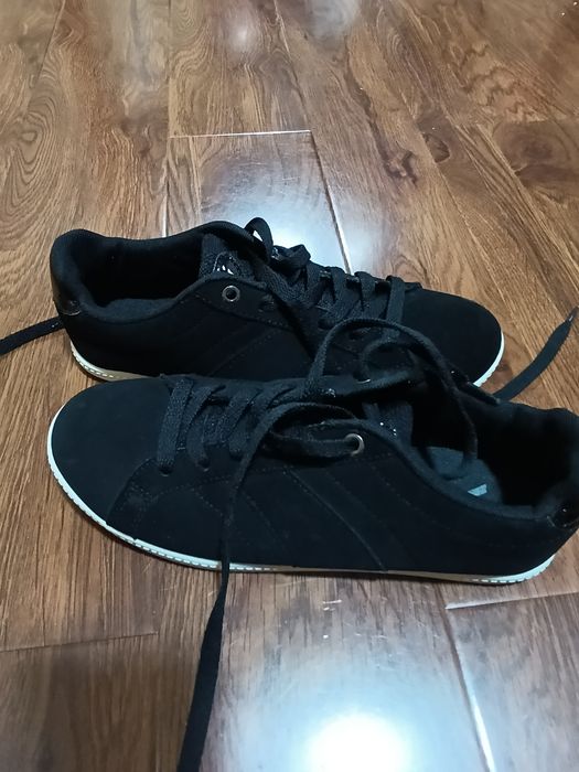 Tenesi negri Vty mărime 37