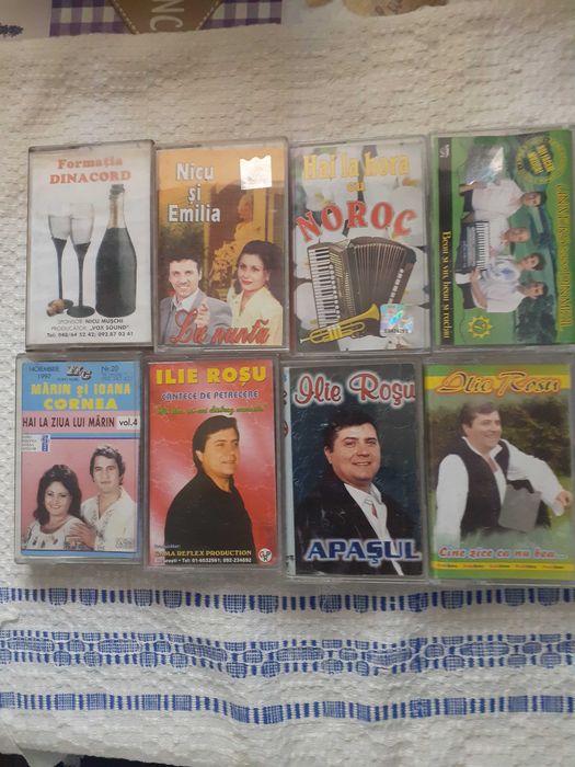Casete originale cu muzica de petrecere