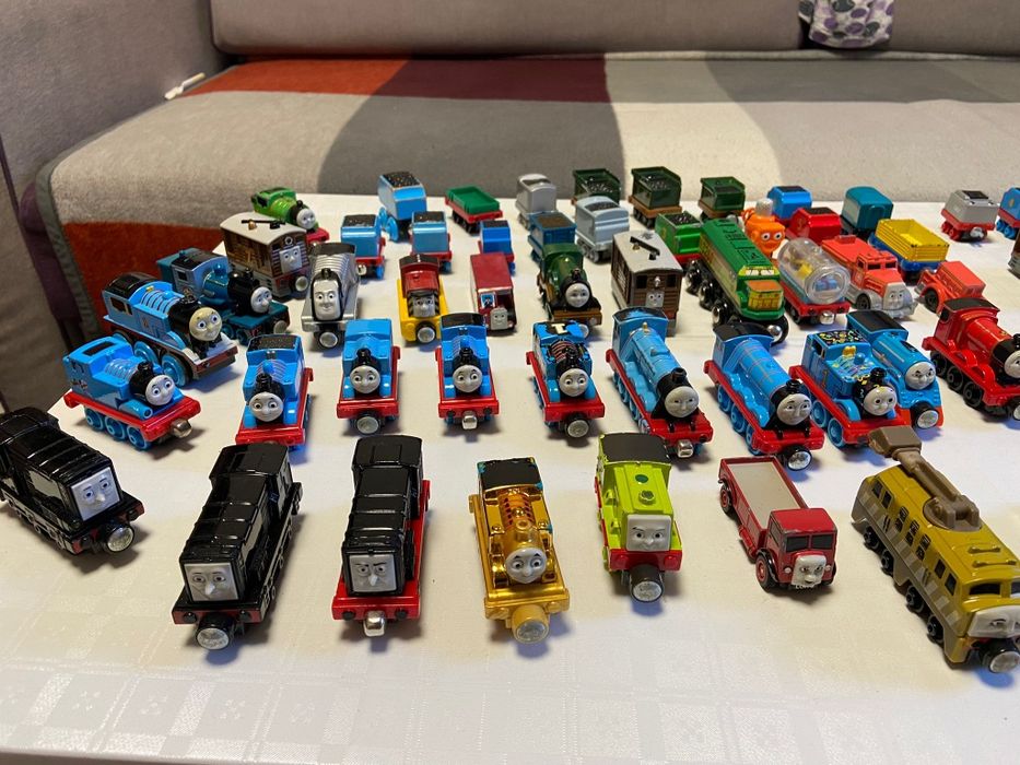 Thomas, Perci. Gordon Diesel 10. James. Din Metal.si Plastic Citiți to