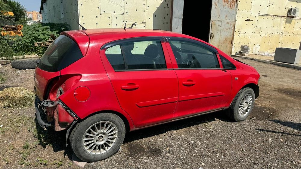 Opel Corsa d на запчасти