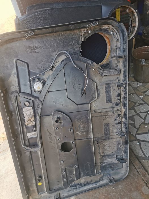 Дверные карты ауди 100 с4