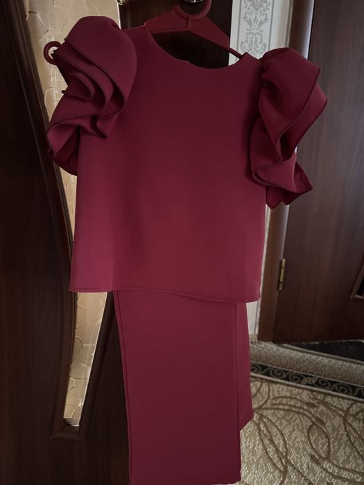 Нарядный костюм.