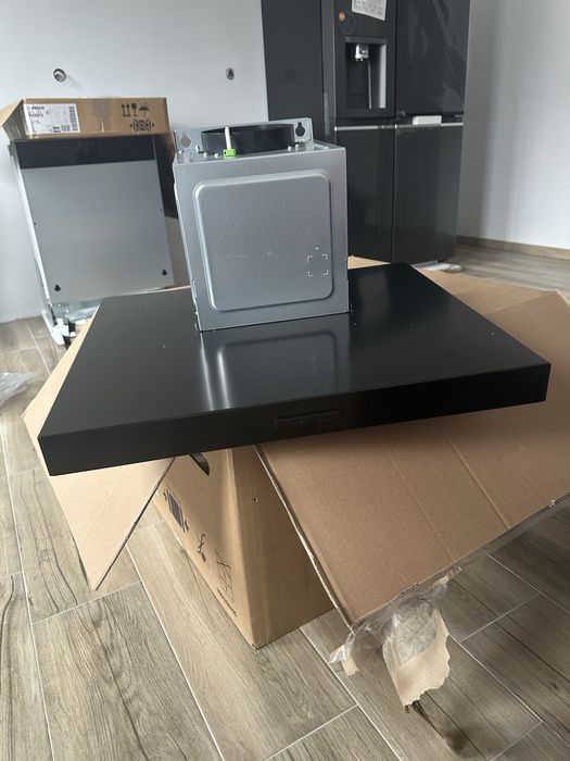 Vand hota de la Bosch noua