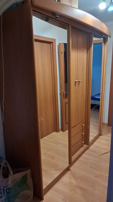 Продам шкаф-купе!