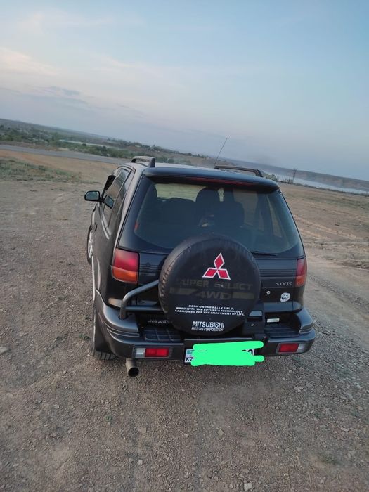 Продам машину Митсубиси