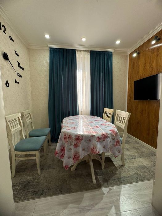 Продается 4-х ком. квартира евроремон