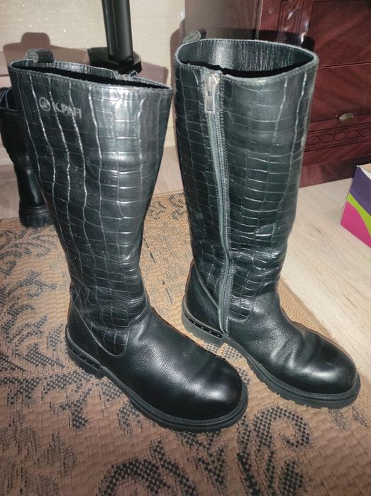 Продам детские сапожки
