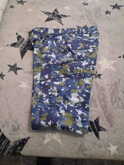 Vind pantaloni + cămașă  combat