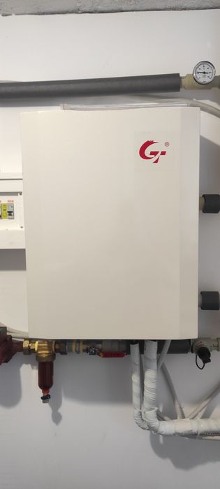 Термопомпа въздух вода 10 kw - сплит.