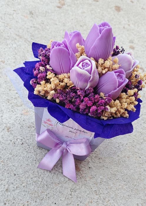 Букети от соеви свещи