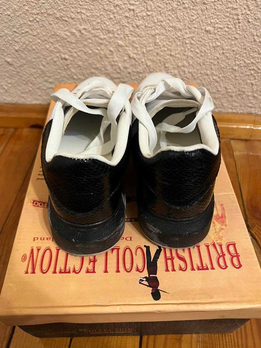 Маратонки GUESS ГЕС и обувки различни видове и модели