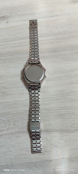 Часы электронные