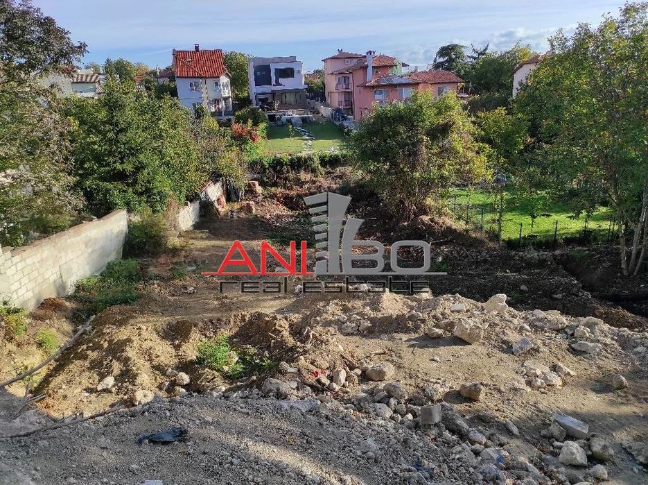 Парцел в Варна-м-т Ален Мак площ 900 цена 115000