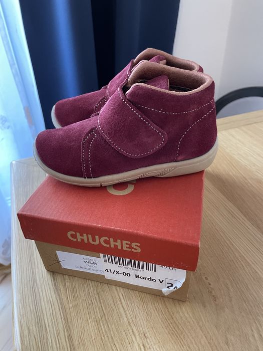 Ghetute Chuches noi marimea 26